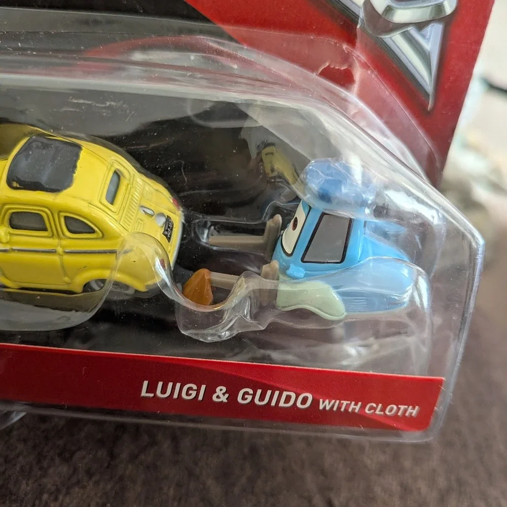 Disney Pixar Cars 3 Chester Whipplefilter Lightning McQueen Luigi‎ Guido 3-Pack